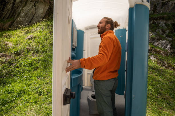 Best Portable restroom trailer rental  in Ponder, TX